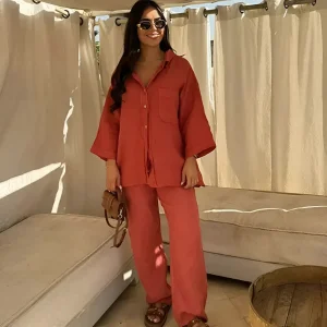 Ensemble 2 pièces blouse et pantalon en lin pour femme - tenue d'été élégante et respirante pour une tenue décontractée