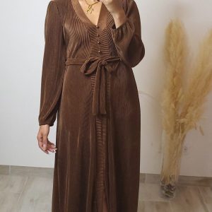 ROBE – TIA MARRON