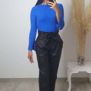 PULL – TINA BLEU
