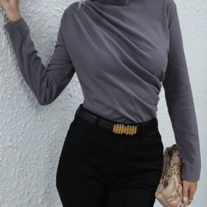 Top drapé gris élégant - blouse décontractée à manches longues pour femme pour un look élégant