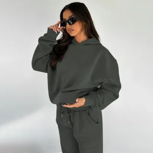 Ensemble de sport 2 pièces avec pantalon de survêtement confortable et sweat à capuche pour un mouvement et un style ultimes