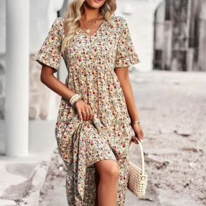 Élégant manteau de kurzarm imprimé floral avec une écharpe en V en tissu léger