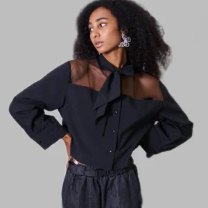 Chemise noire transparente avec cravate