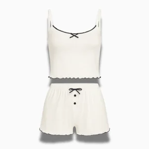 Ensemble Pyjama Femme – Haut Bretelles Fines & Short Fluide