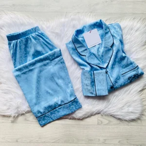 Pyjama satin de soie