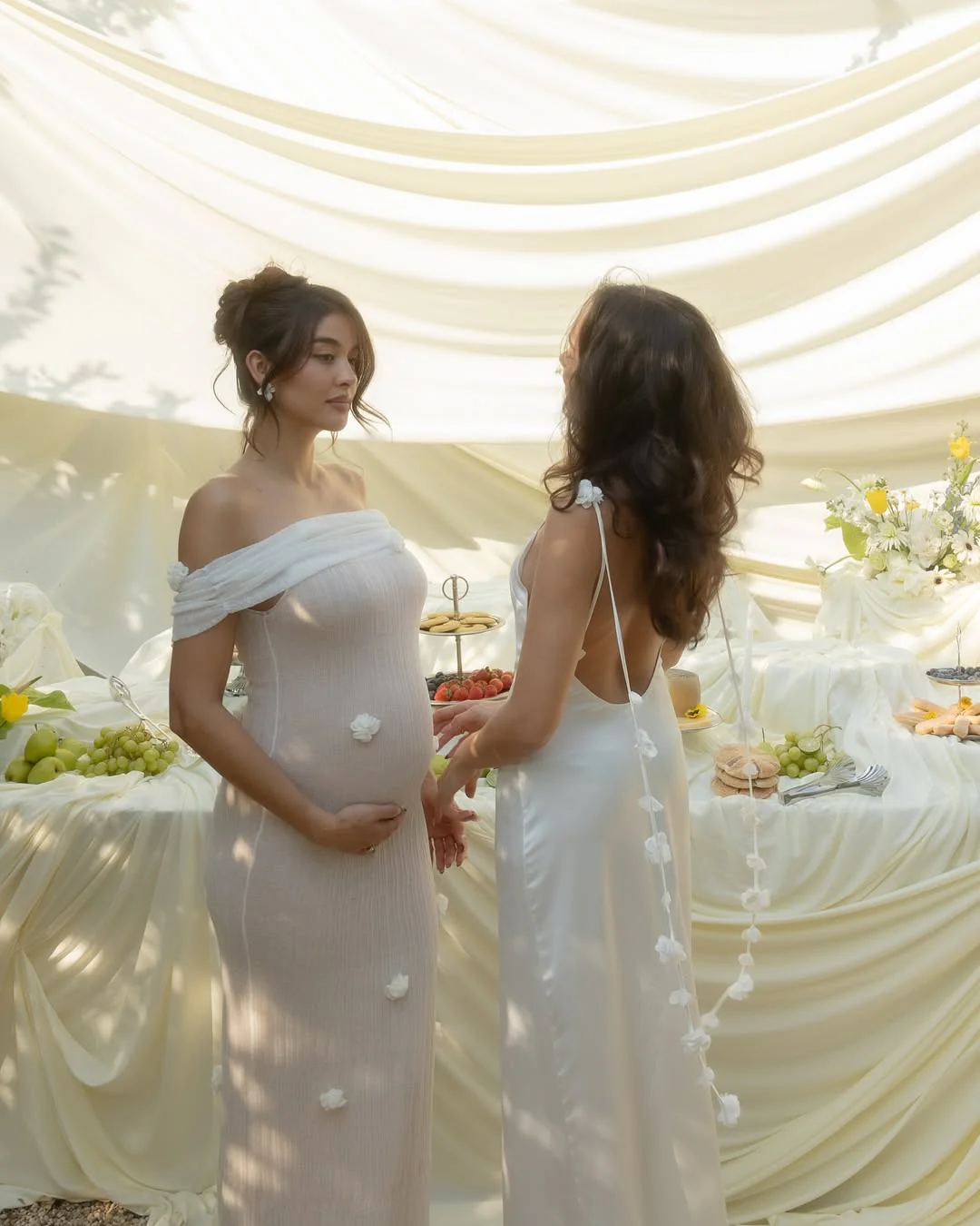 Dalila | Robe de Maternité Élégante Bodycon avec Détails Floraux pour Femmes – Image 6